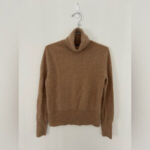 Banana Republic 100% cashmere turtleneck sweater